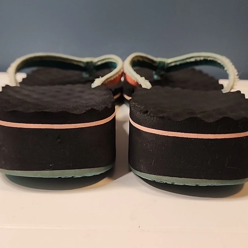 The North Face Orange Teal Black Sandals Elevated Heel Thong Flip Flop Womens